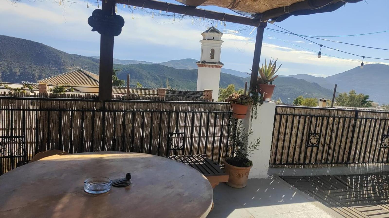 La Casa Rural De Paco Y Ana Pitres المظهر الخارجي الصورة